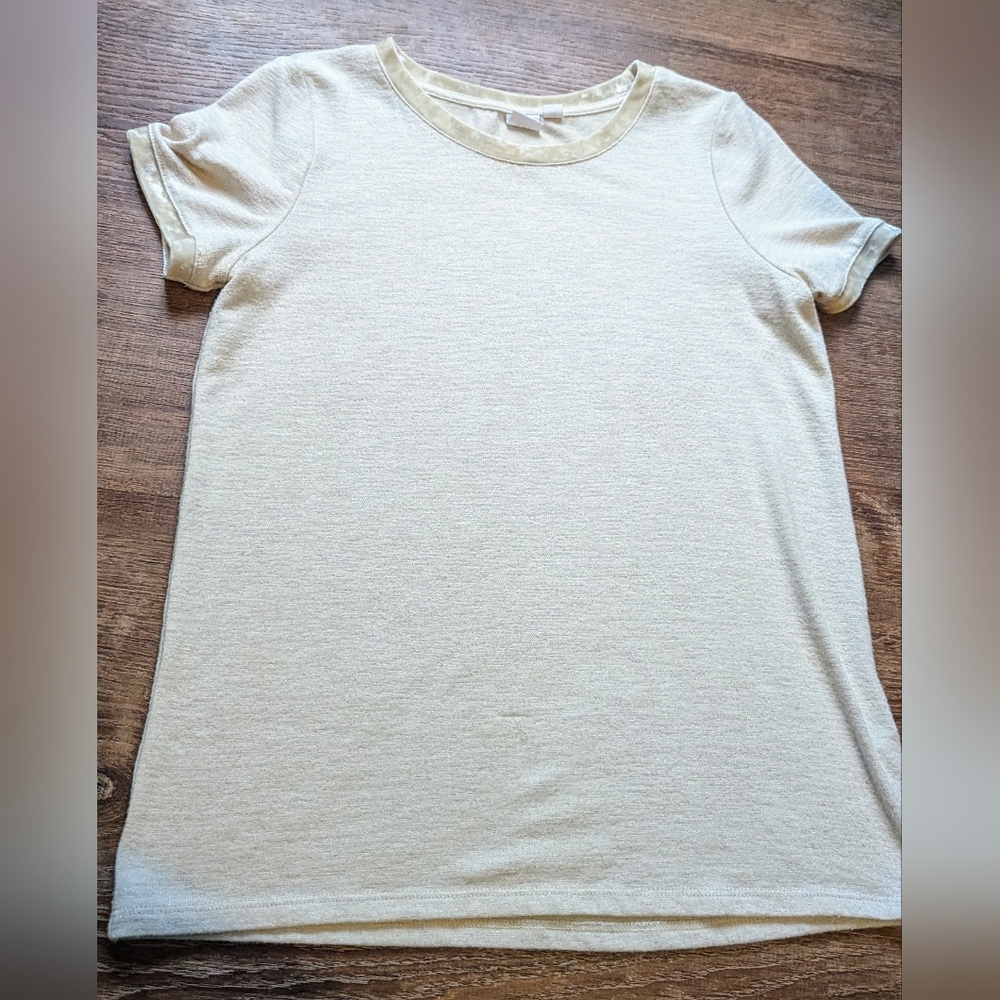 Gap cream xs velvet trim soft shirt- see photo for small snag